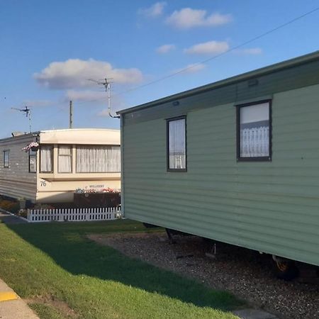 Kerrys Place, 75 Sealands Caravan Site, Ingoldmells 6 Berth Hotel ภายนอก รูปภาพ